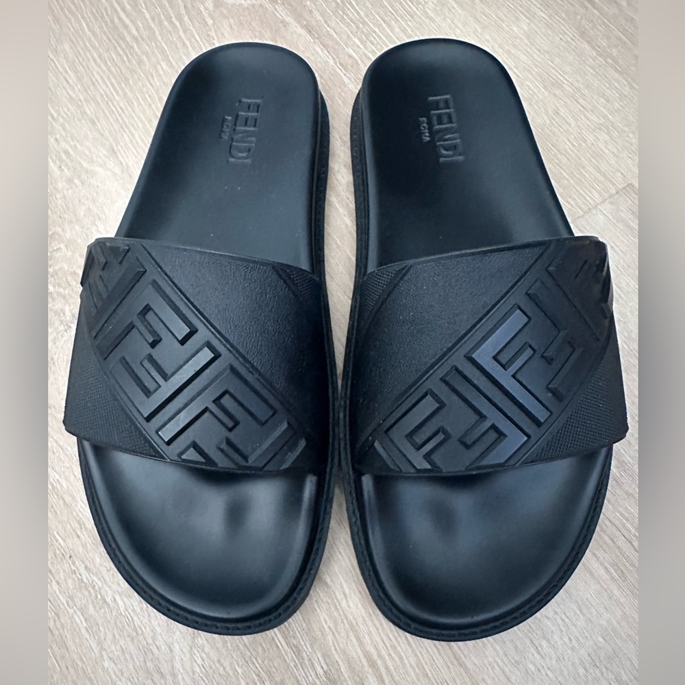 Fendi Black Geometric Slide Sandals